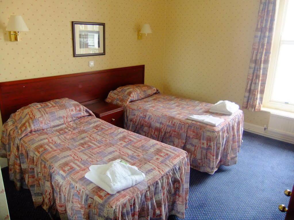 Hotel De Paris 3*
